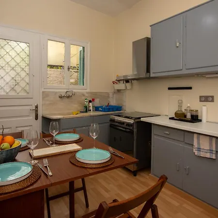 Beauty Downtown House 扎金索斯镇